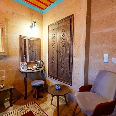 Hotel Rustic Caves *